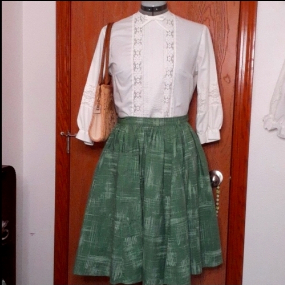 Vintage trachten blouse